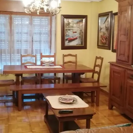 Piso En 165m 4 Habitaciones, 2 Banos , Capacidad 6 Personas